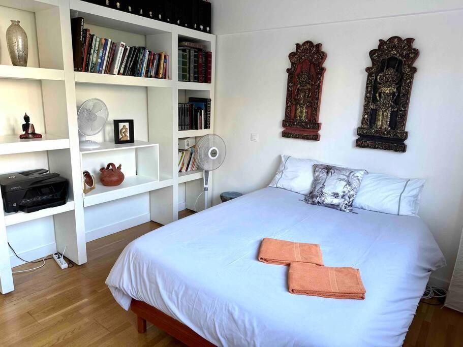 Private Bedroom 2 Near Eiffel Tower, Saint Germain Paris Ngoại thất bức ảnh