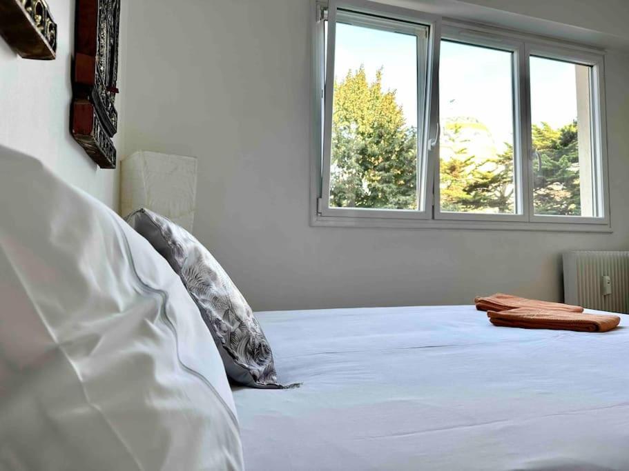 Private Bedroom 2 Near Eiffel Tower, Saint Germain Paris Ngoại thất bức ảnh